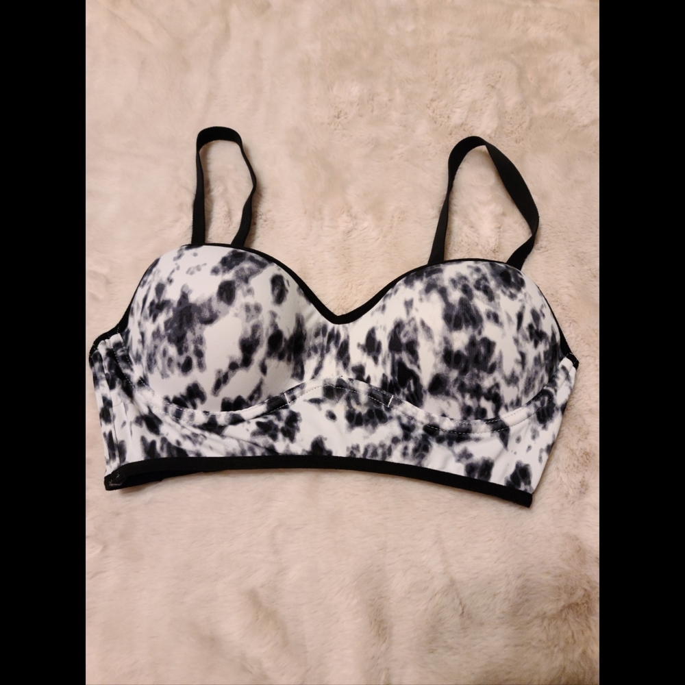 Sports bra